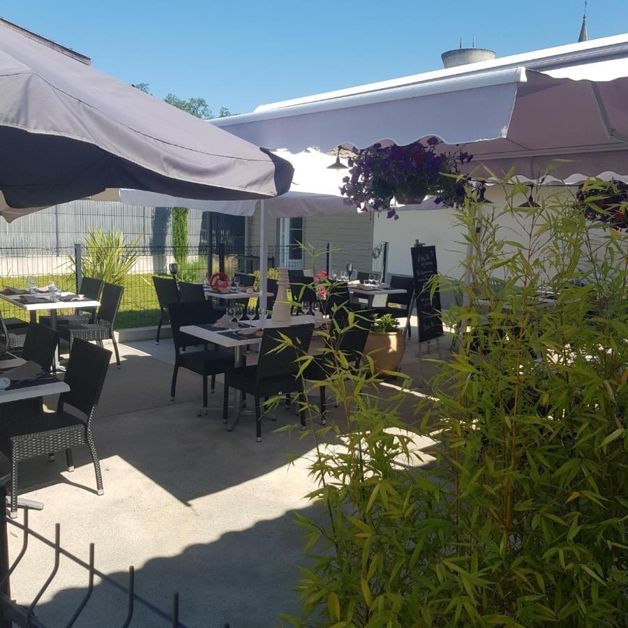 Le Merle Blanc Louchats Hotel Екстериор снимка